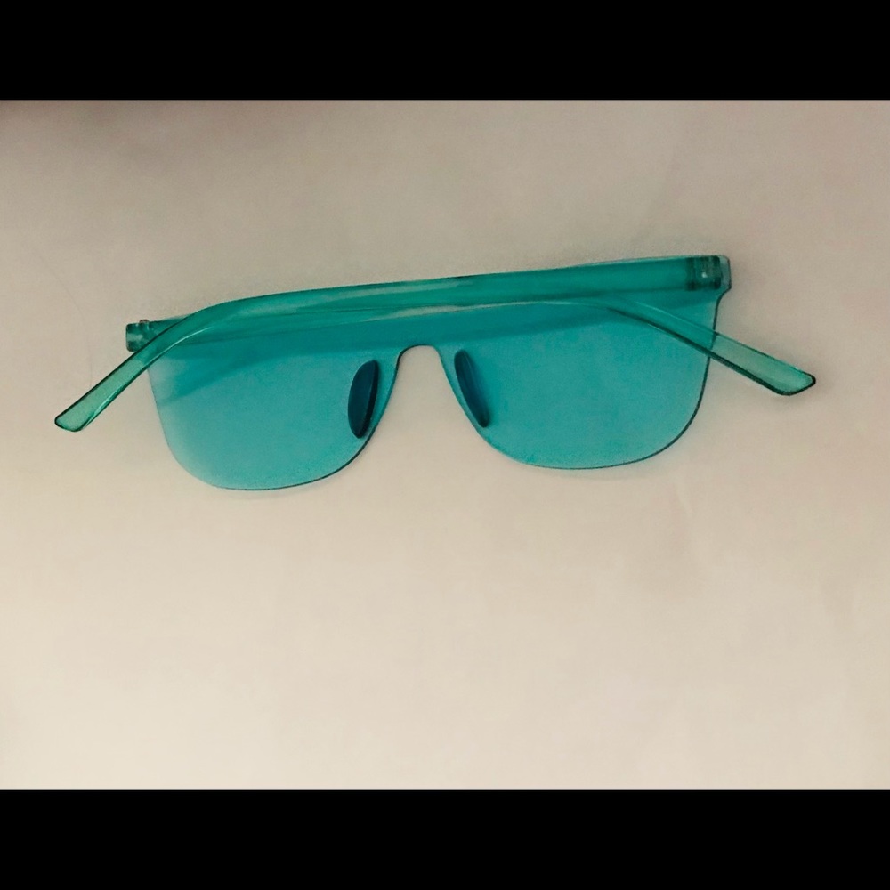 New Green Sunglasses Small Lightweight Sheffield Home